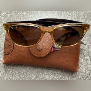 Ray-Ban Dual Tone New WayFarer Sunglasses with Case and Cloth